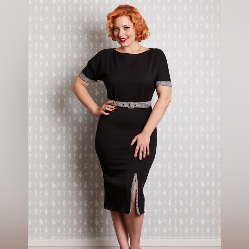 Miss Candyfloss Amira-Lou Dolman sleeve wiggle dress